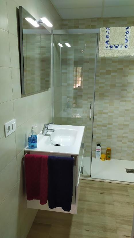 Atractivo Apartamento En La Playa Con Parking Roquetas de Mar Esterno foto