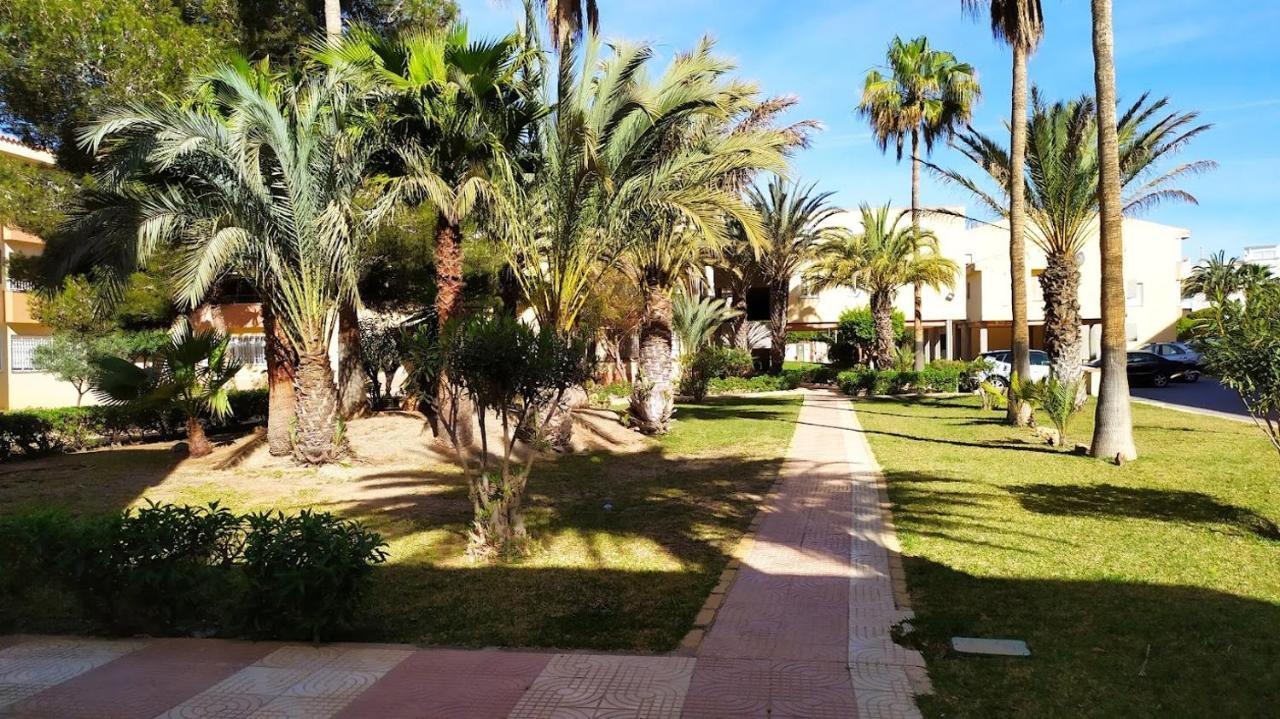 Atractivo Apartamento En La Playa Con Parking Roquetas de Mar Esterno foto
