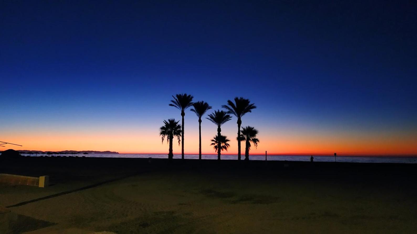 Atractivo Apartamento En La Playa Con Parking Roquetas de Mar Esterno foto